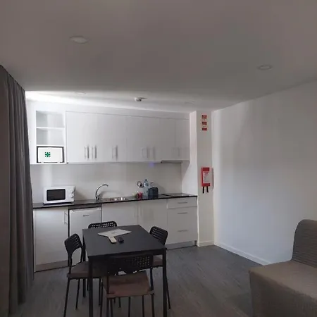 Oh Aparthotel Lousa (Coimbra)