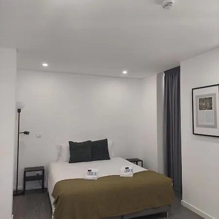 Oh Aparthotel *